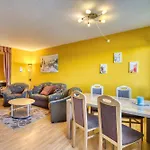 - Haus E, App 0e1008 דירה הייליגנהאפן