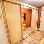 - Haus E, App 0e1008 * הייליגנהאפן