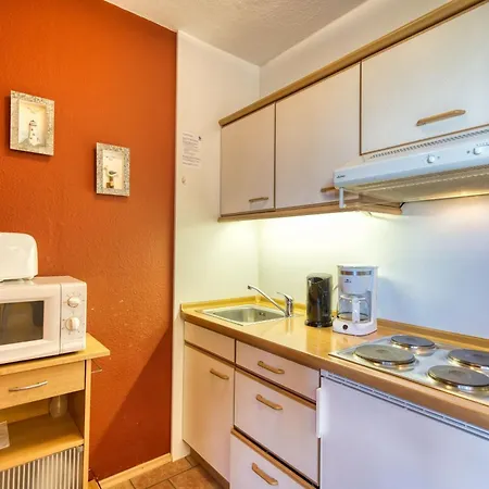 - Haus E, App 0e1008 דירה הייליגנהאפן