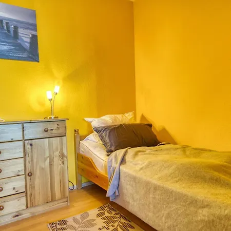 - Haus E, App 0e1008 Lejlighed *